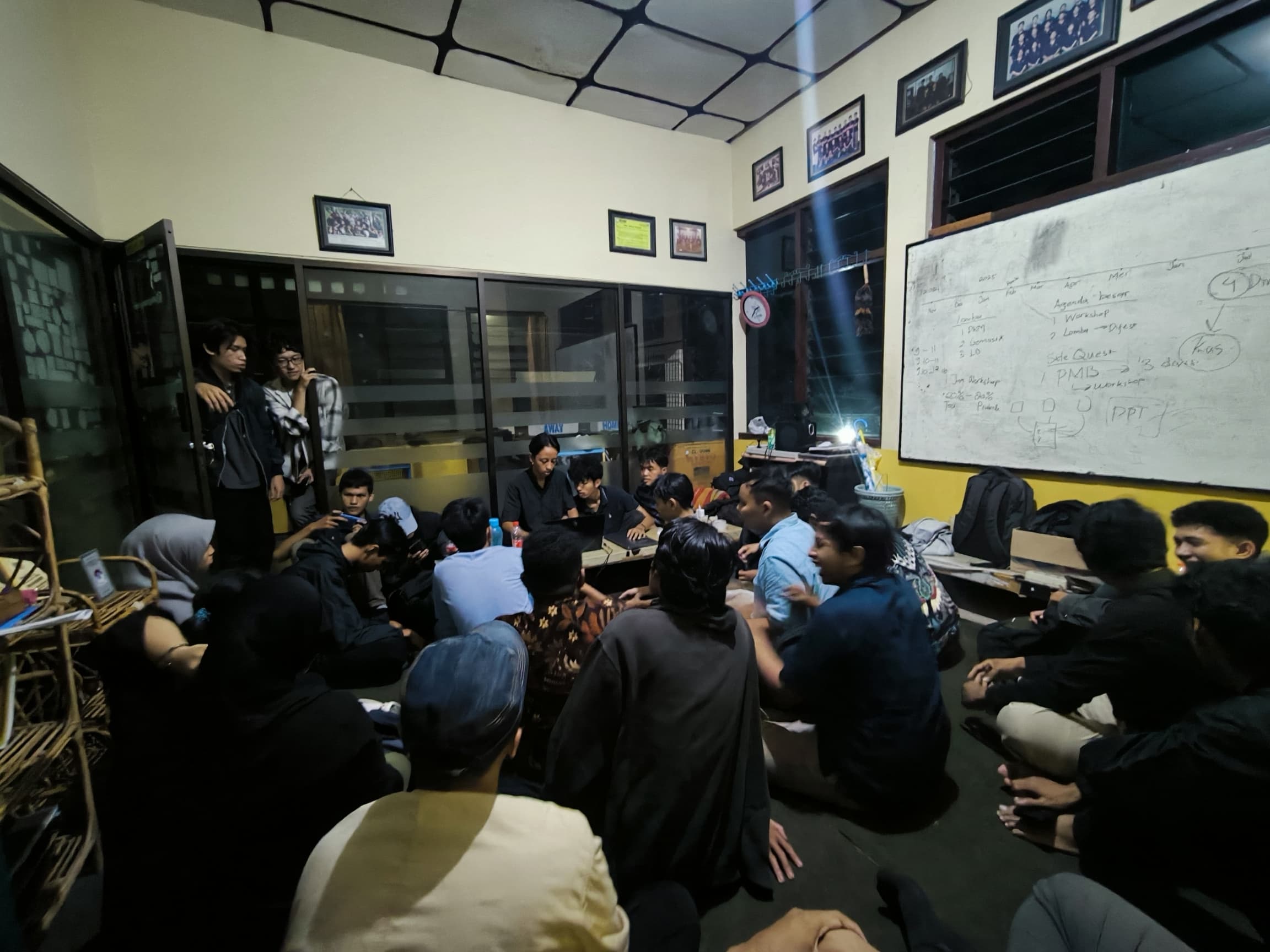 Orientasi Web 2024